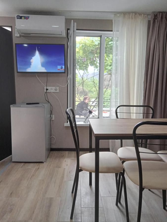 Veranda M Тбилиси Экстерьер фото
